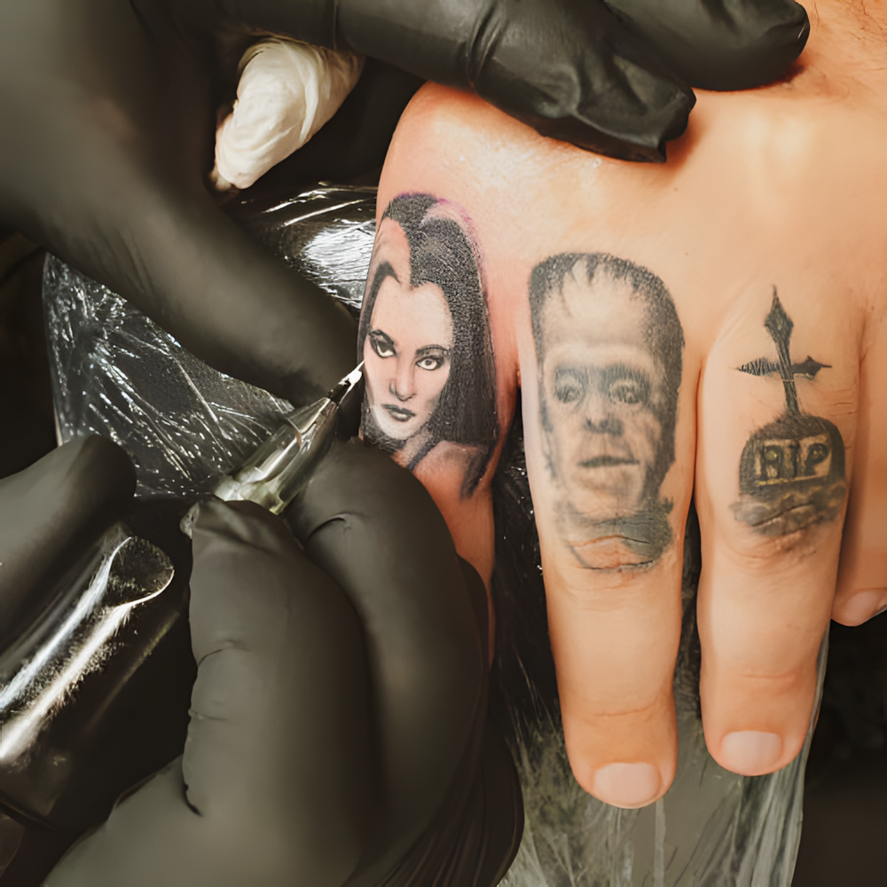 Finger-Tattoo